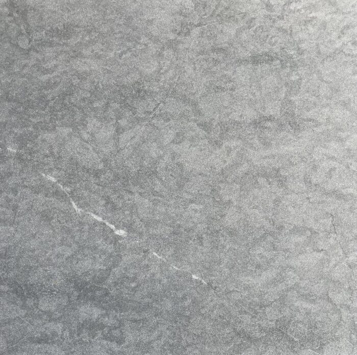 Vietnamees hardsteen tegel 60x60x2,5 cm getrommeld